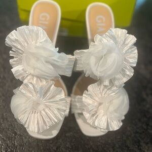 Brand new with box Gianni Bini sandals 8